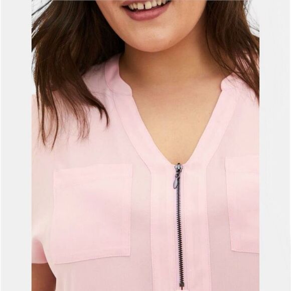 Torrid Pink Dolman Sleeve 1/4 Zip Georgette Blouse Sz 1X - Picture 2 of 14